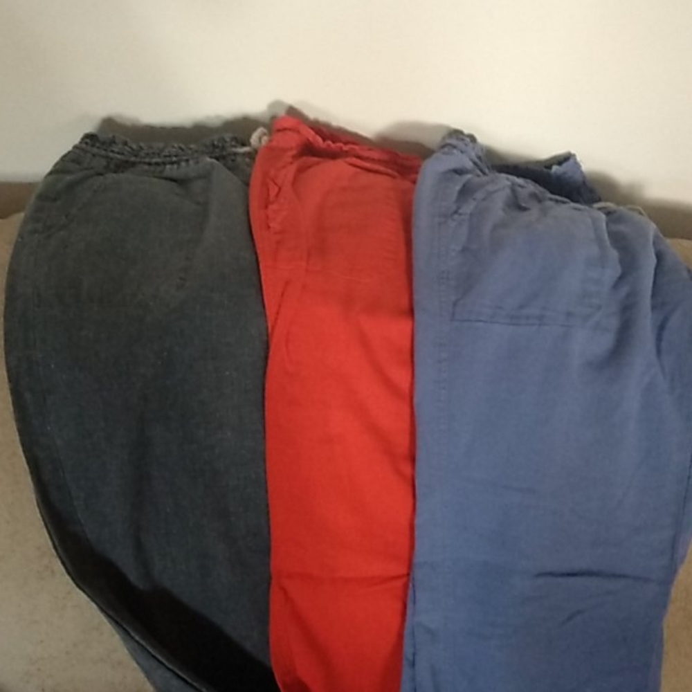 3 pairs of Roxy pants